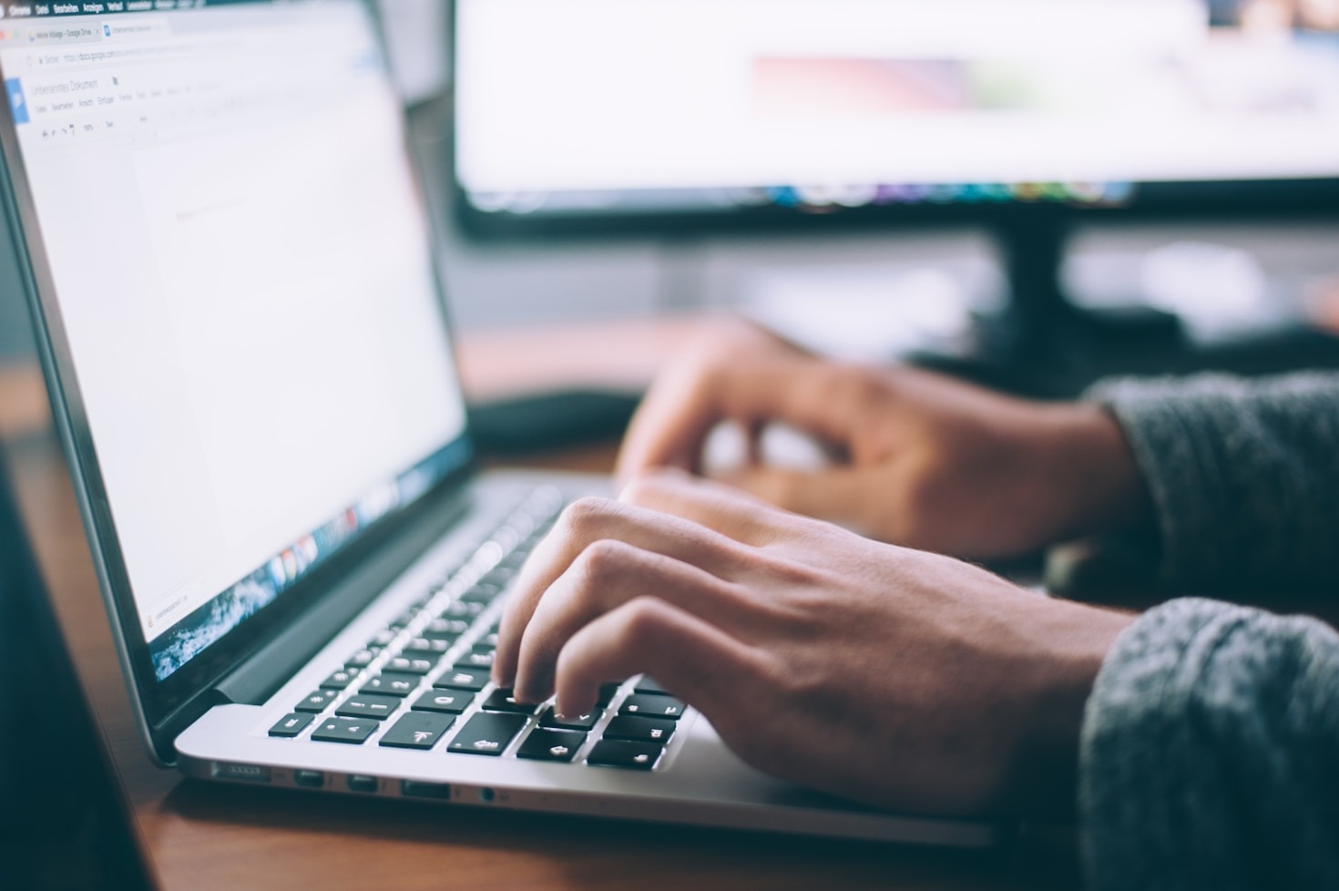 The Benefits of Professional Essay Services